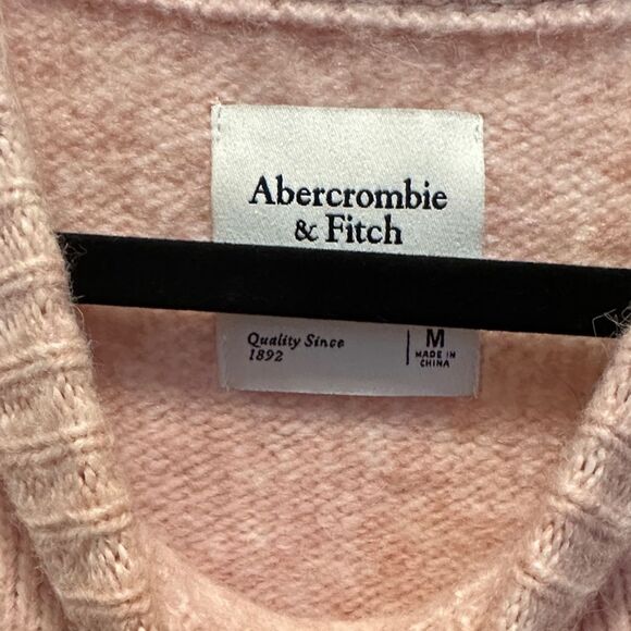 Abercrombie Women’s Oversized Very Soft Pink Marled Sweater Size Medium - Picture 2 of 5